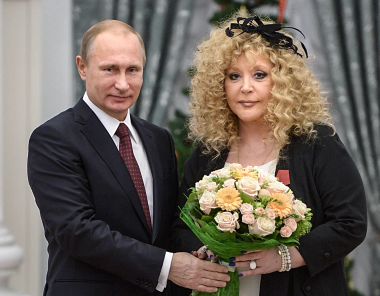 Russia's Labelling of Queen